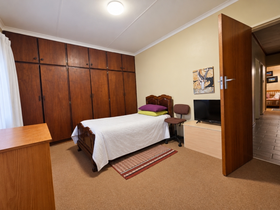 4 Bedroom Property for Sale in Wilkoppies North West